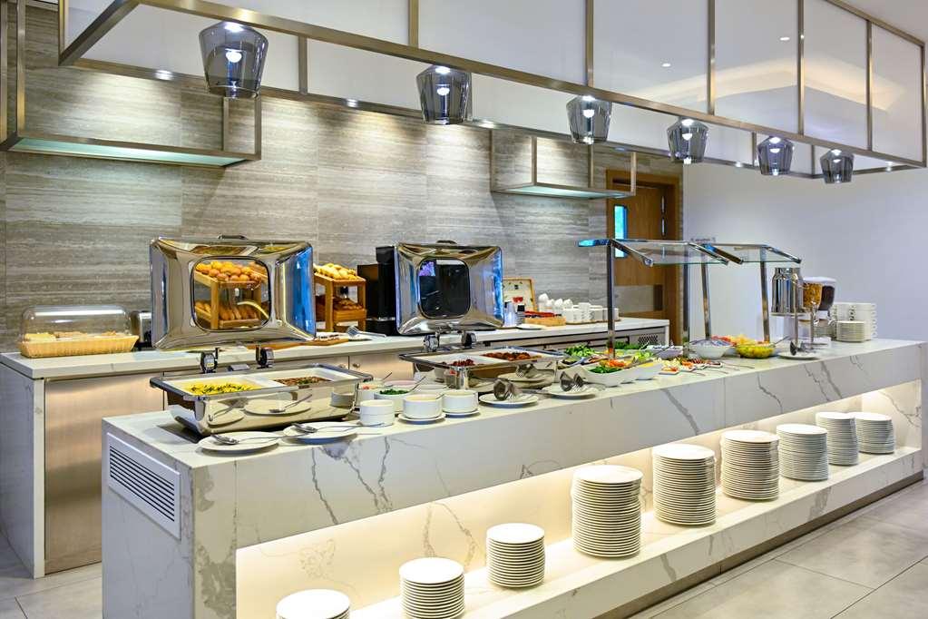 Comfort Hotel Jeddah King Road Restaurace fotografie