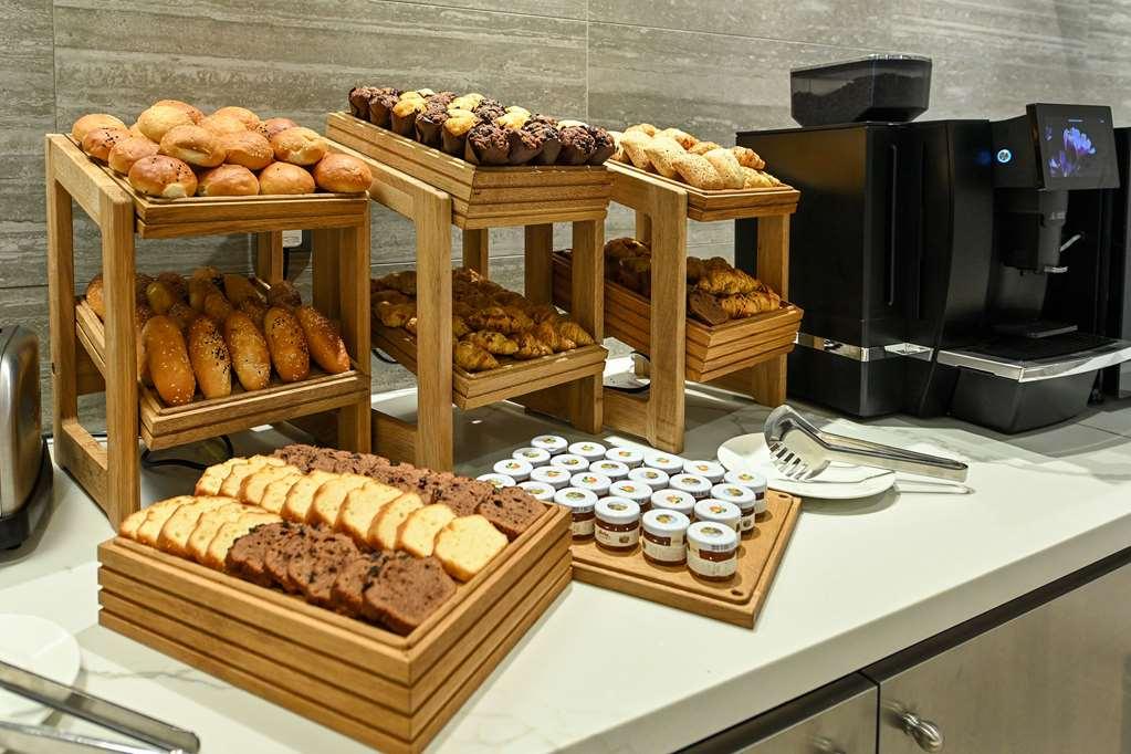 Comfort Hotel Jeddah King Road Restaurace fotografie