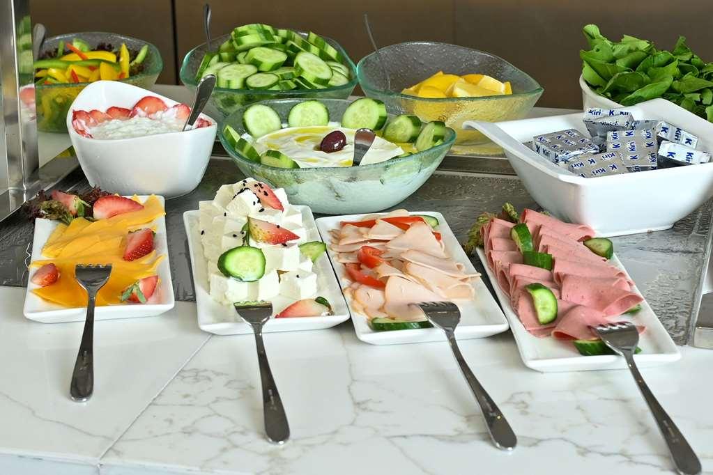 Comfort Hotel Jeddah King Road Restaurace fotografie